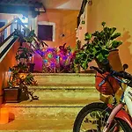 Maria Luxury 