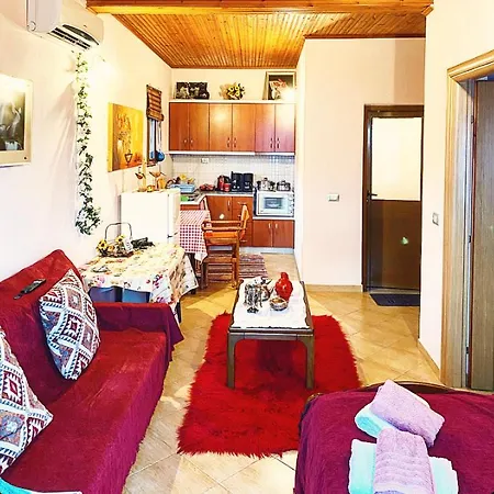 Maria Luxury 